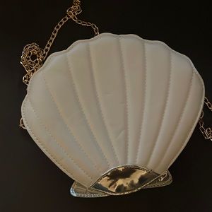 Seashell crossbody bad